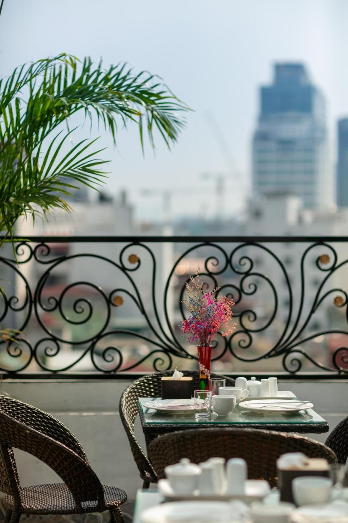 Dream Premium Hotel & Spa Hanoi Buitenkant foto